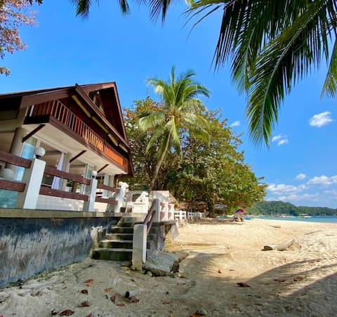 Entire Beachfront Loft in Punta Ballo, Sipalay, Philippines