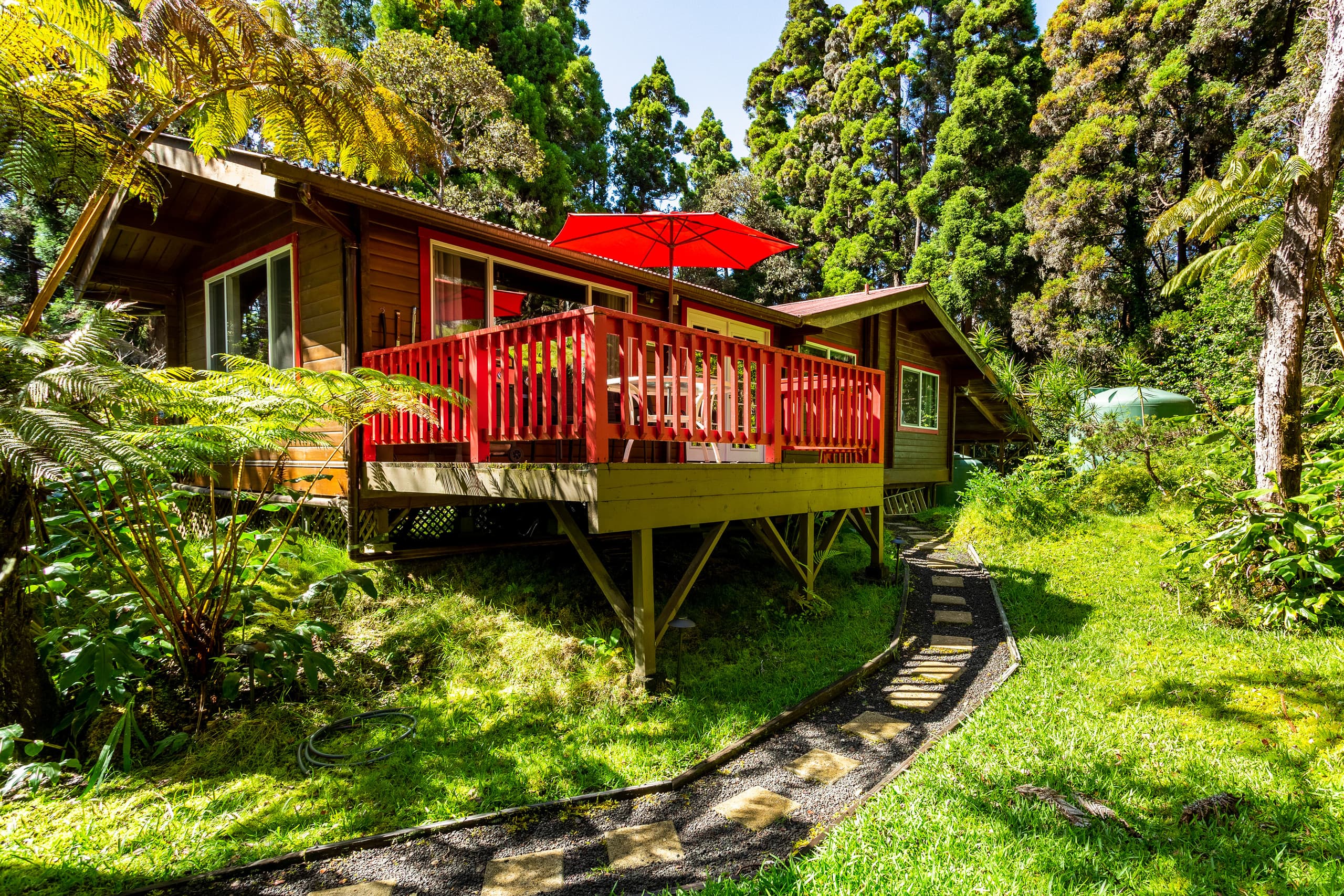 Cabin in Volcano · ★4.93 · 2 bedrooms · 3 beds · 1 bath - Image 33