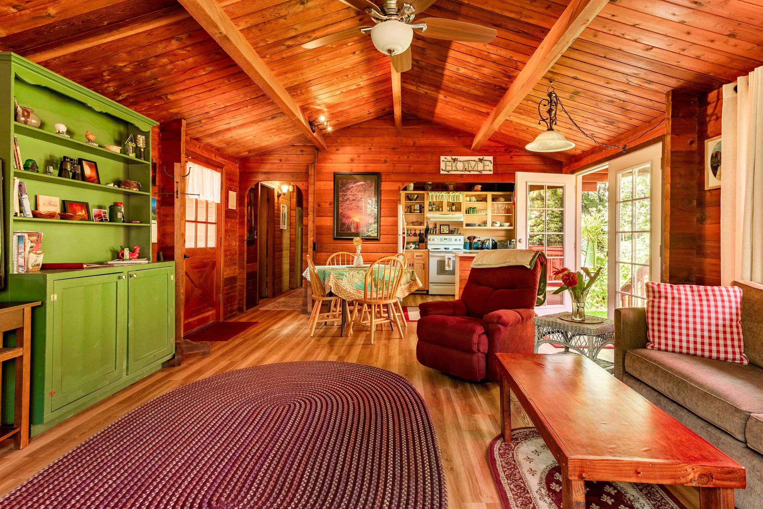Cabin in Volcano · ★4.93 · 2 bedrooms · 3 beds · 1 bath - Image 5