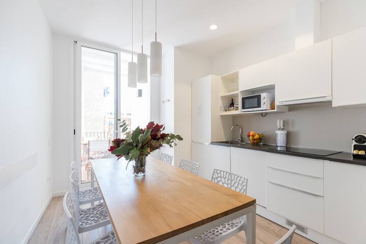 Superior 4 Bedroom Apartment – (B5,1,2,3,4) gallery image 3