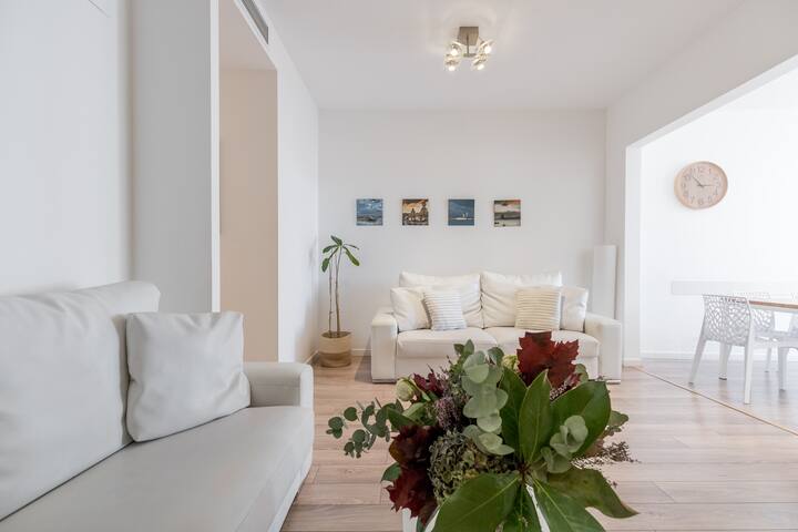 Superior 4 Bedroom Apartment – (B5,1,2,3,4) gallery image 4