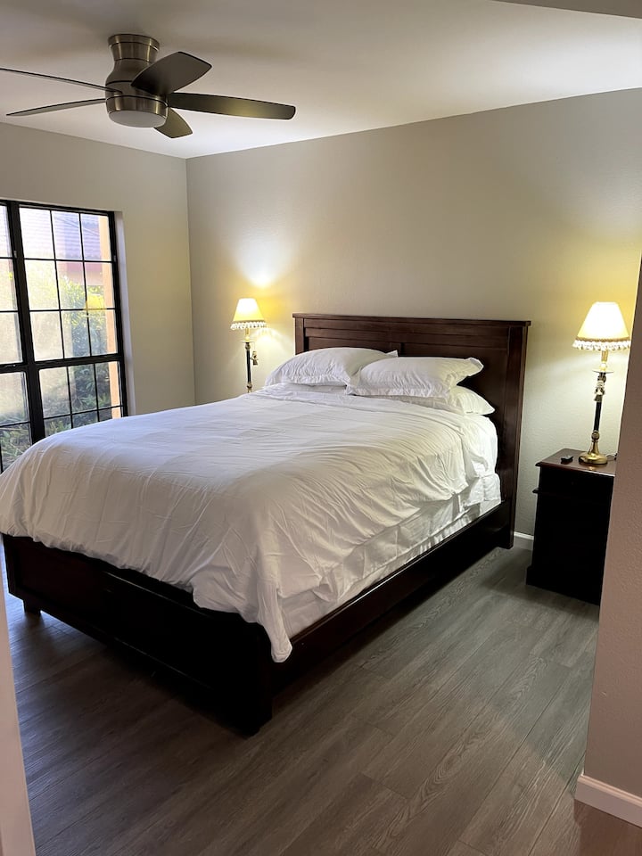 غرفة النوم الأساسية
