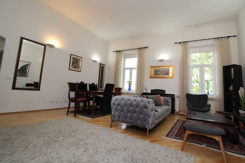 Lofty Luxury 3 BD Apartment, Bascarsija | Center