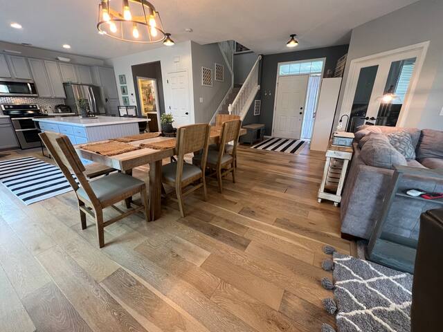 4 br Pond View National Sports Center and TPC gallery image 3