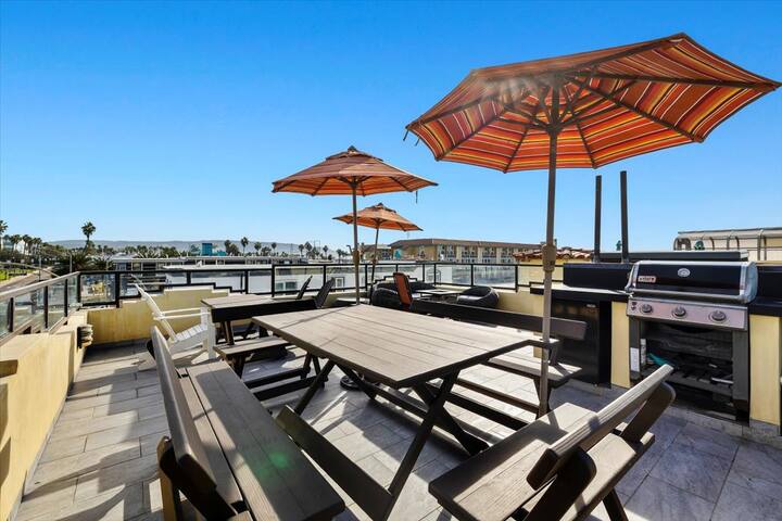 Beach Villa, Ocean Views, Rooftop Deck Grill gallery image 2