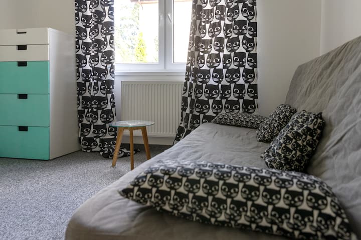 חדר שינה 1 - 13 מ"ר