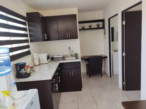 Comfortable apartment close to shopping area