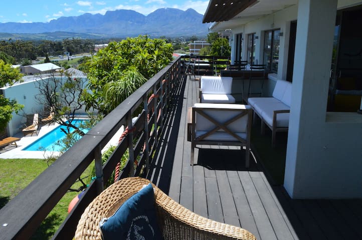 Holiday Bliss! gallery image 4