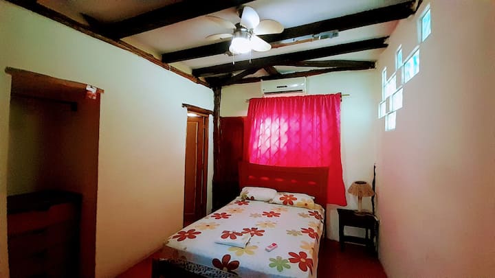 DOUBLE ROOM WITH PRIVATE BATHROOM