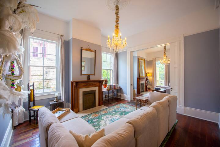 Macarty House: 8 Bedroom Resort with Pool! gallery image 2