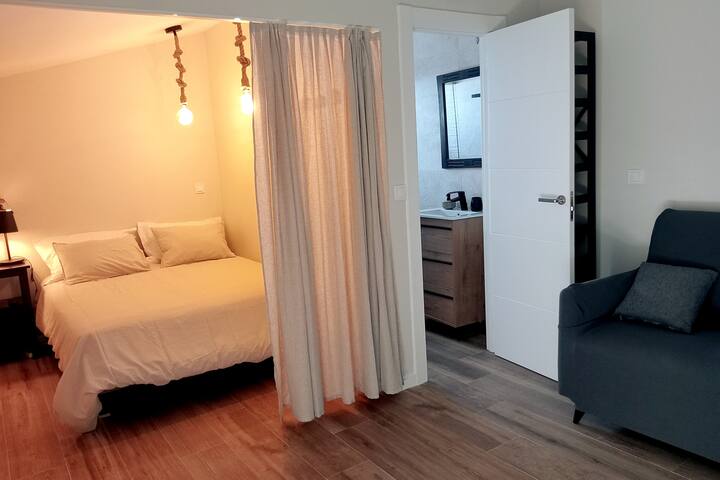 חדר שינה / חדר רחצה