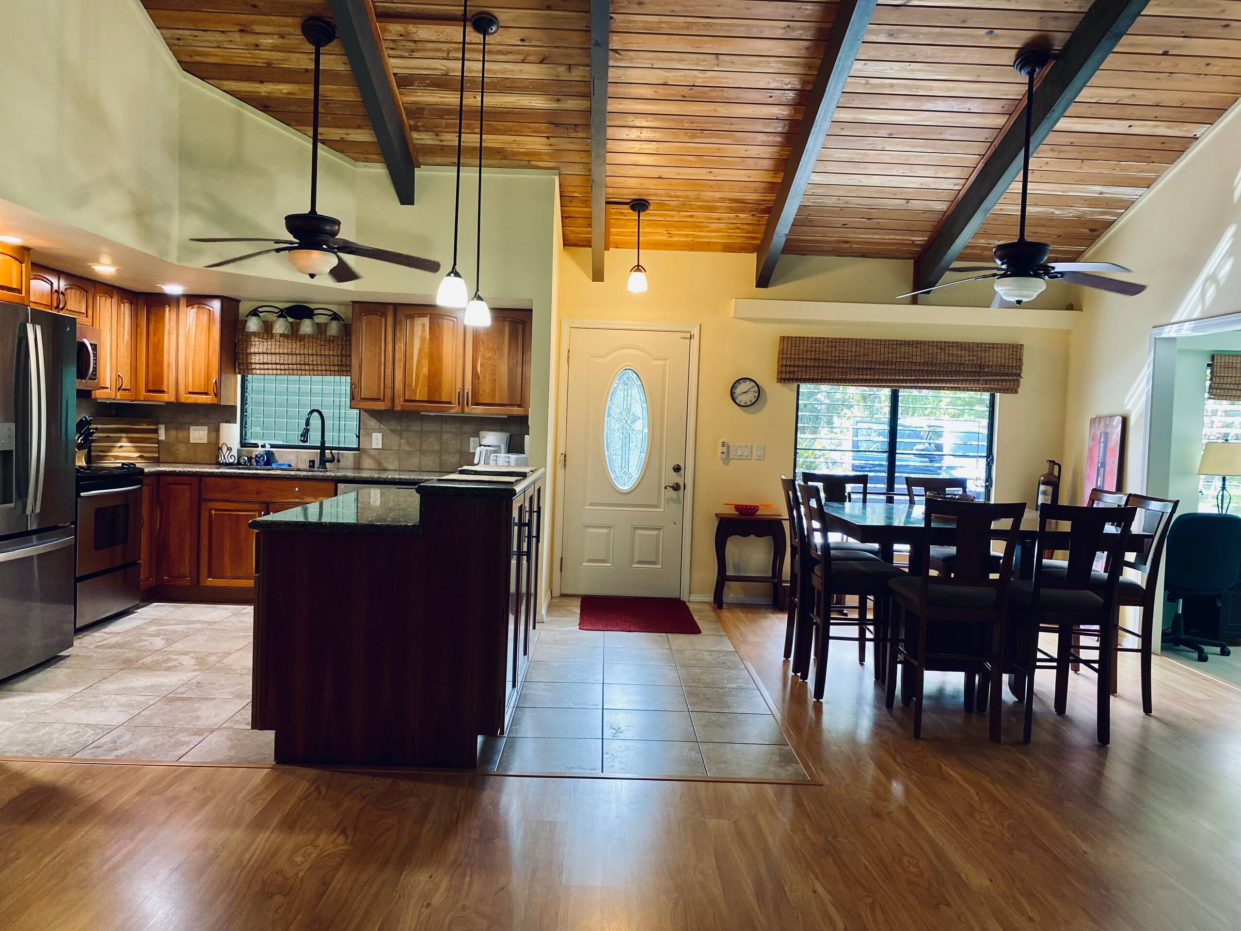 Home in Keaau · ★4.48 · 4 bedrooms · 5 beds · 3 baths - Image 7