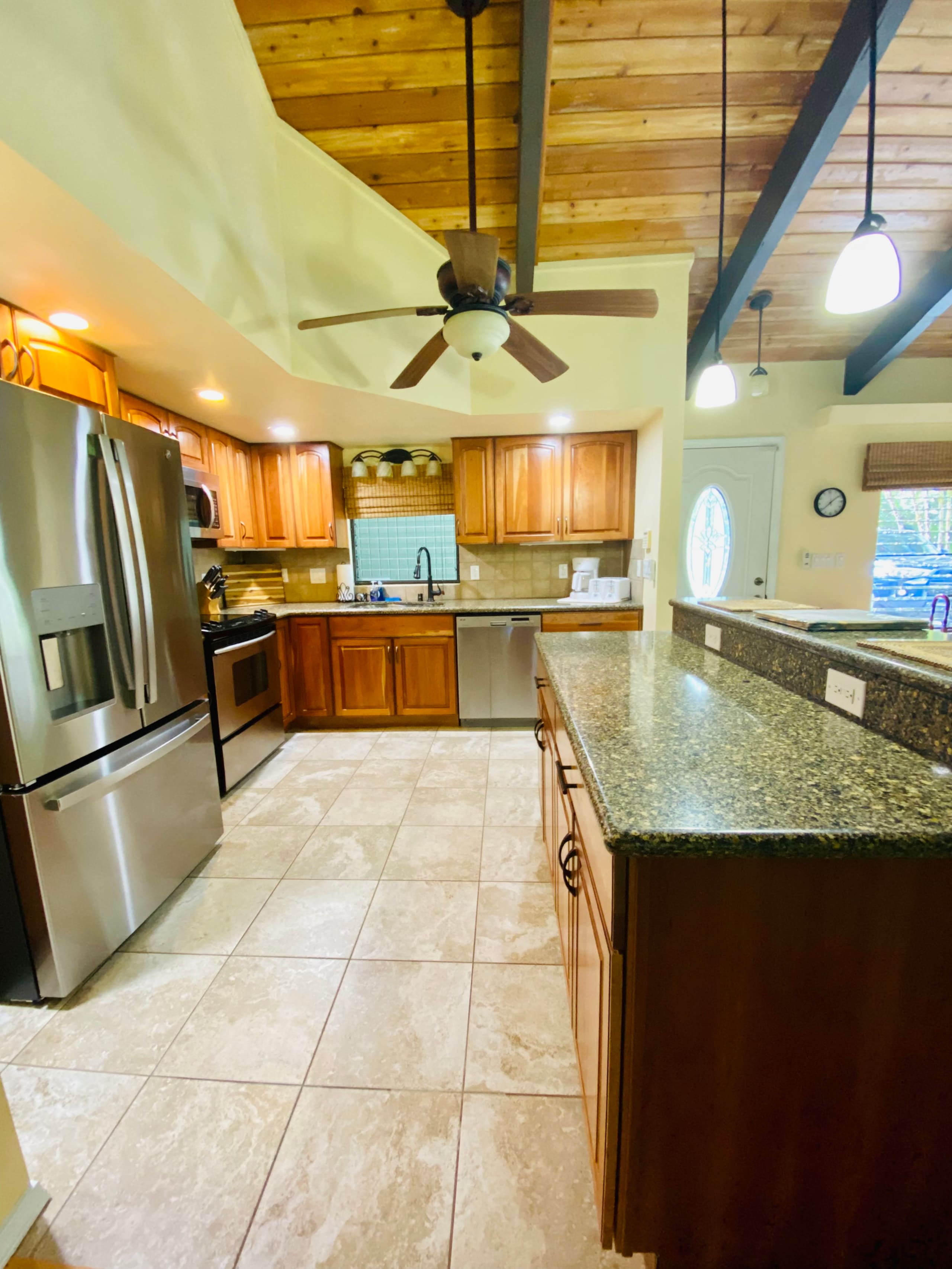 Home in Keaau · ★4.48 · 4 bedrooms · 5 beds · 3 baths - Image 5