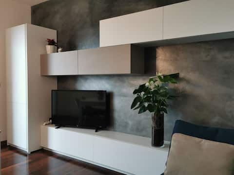 Top Airbnb: Green Refuge with Garage in Parma a Parma
