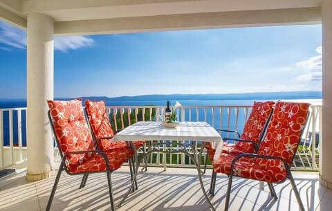 APARTMENT 4 PERSON PISAK SEA VIEW