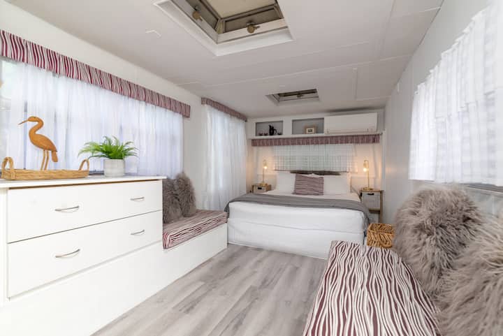 The Caravana/4th Bedroom - Queen