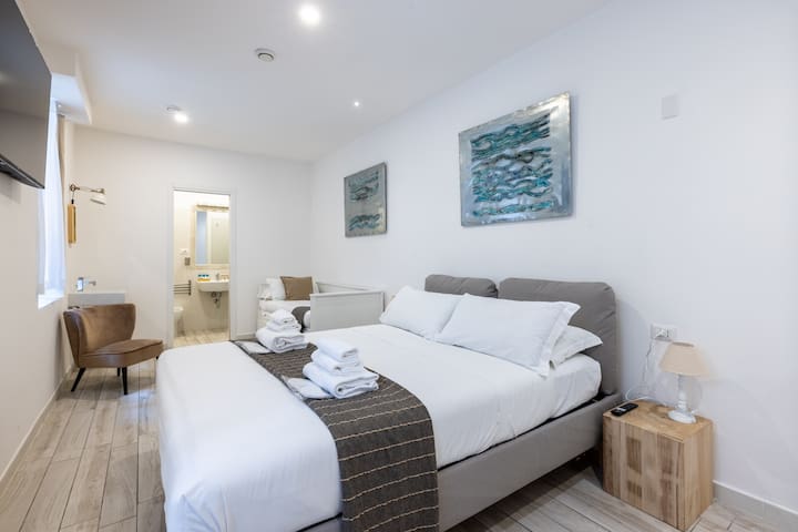 Vatican Momahouse Luxury Large by Varental