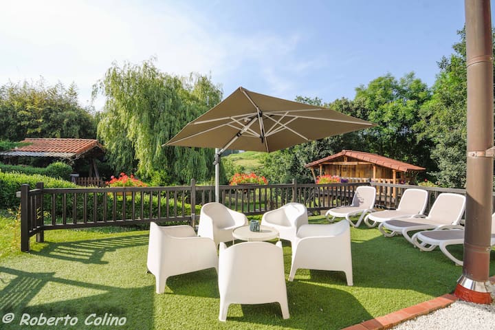 Artesoro Baserria: Near Bilbao, garden, orchard