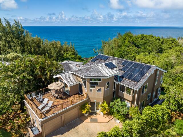 5 Bedroom House with Ocean Views on 3 Sides gallery image 4