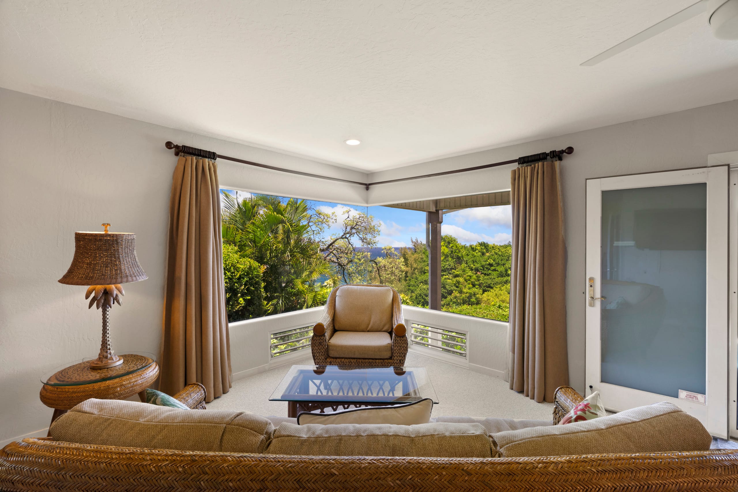 Home in Princeville · ★4.95 · 5 bedrooms · 7 beds · 4.5 baths - Image 17