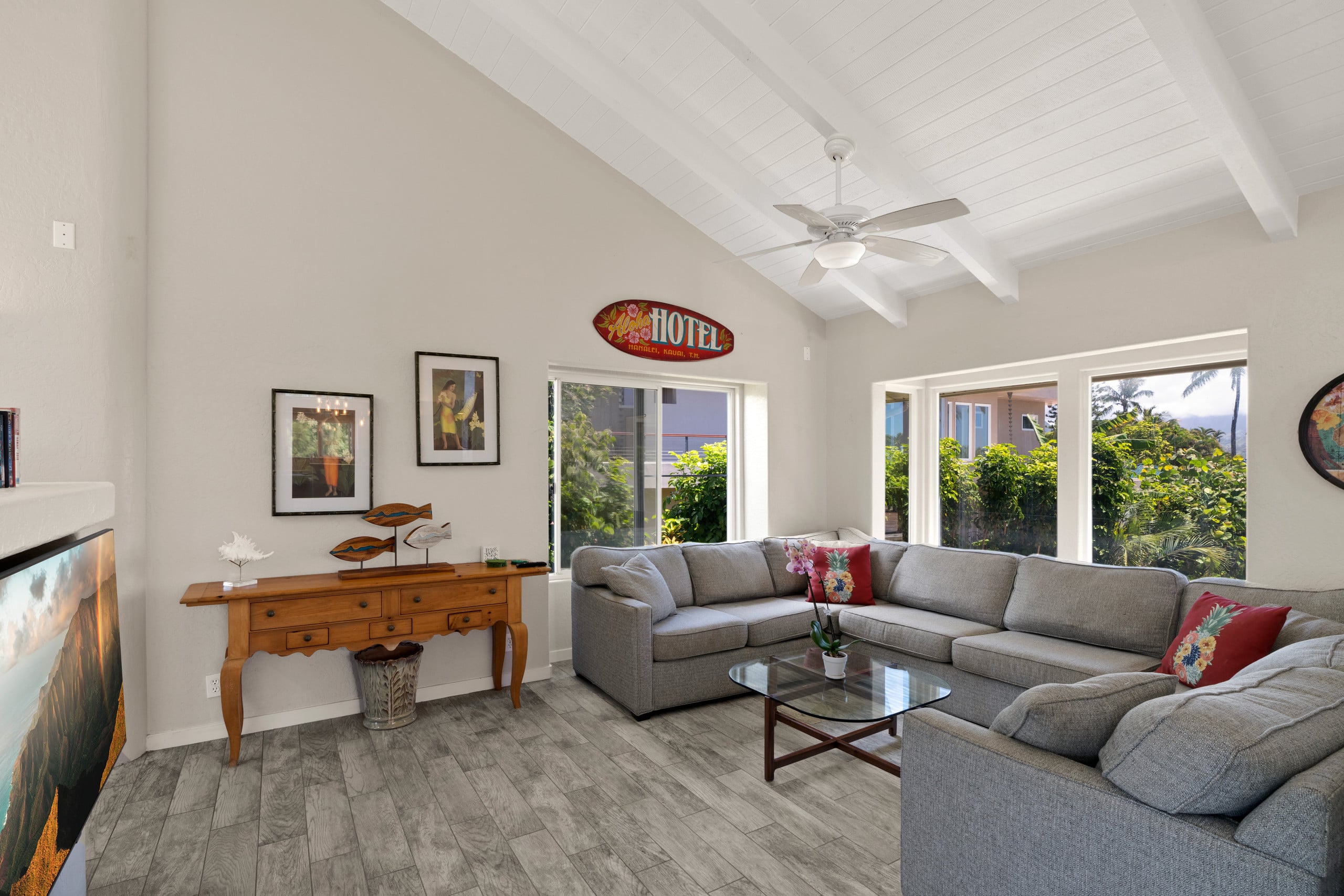 Home in Princeville · ★4.95 · 5 bedrooms · 7 beds · 4.5 baths - Image 4