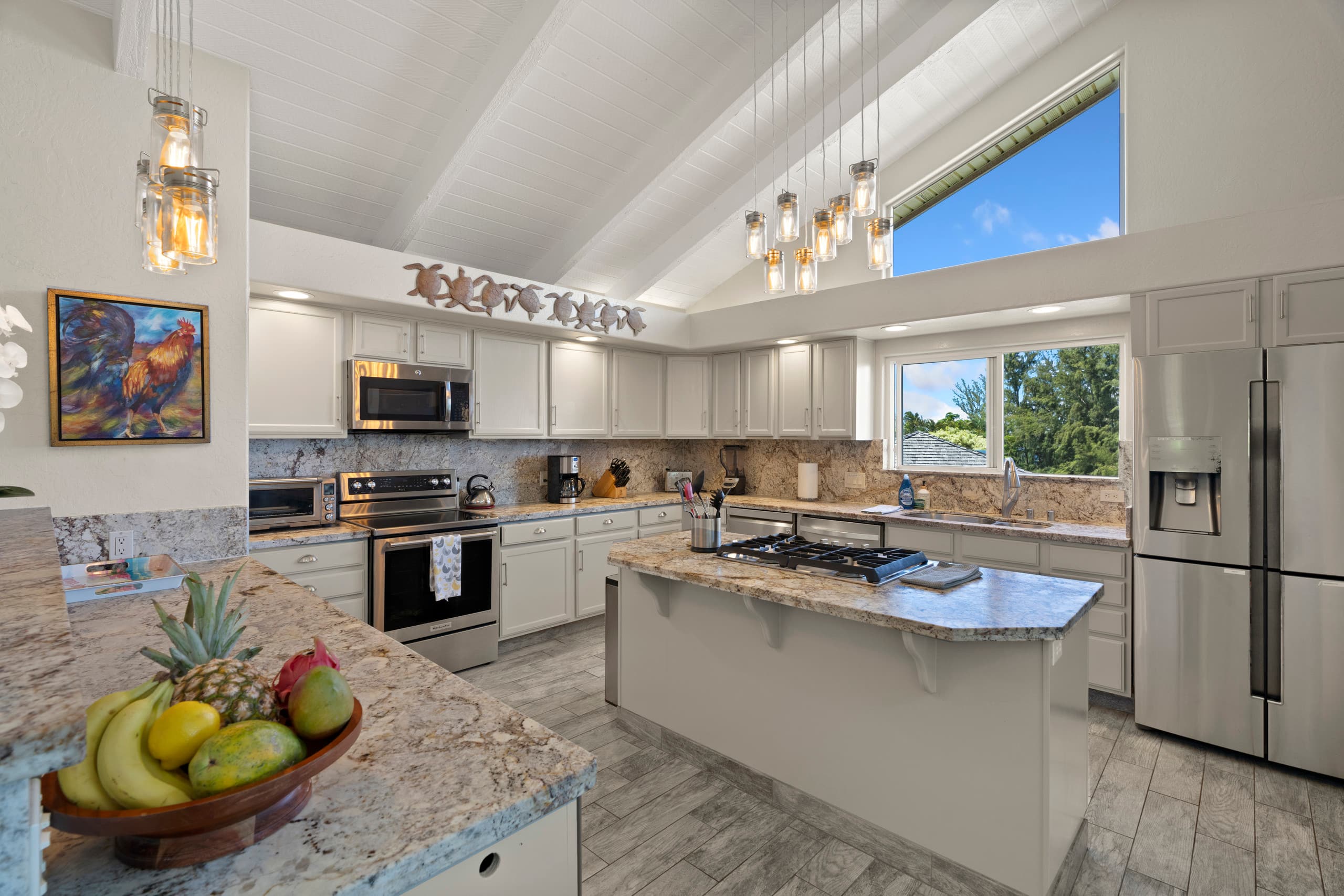 Home in Princeville · ★4.95 · 5 bedrooms · 7 beds · 4.5 baths - Image 8