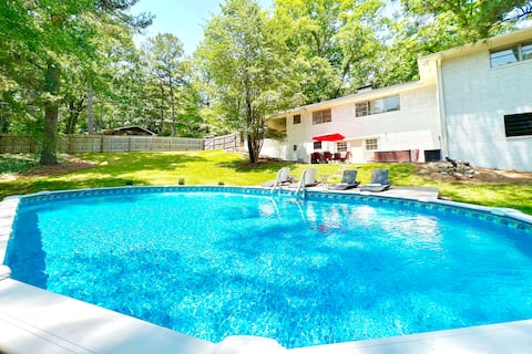 *WH2_Large 6 Bdrm*Foosball*BBQ*HotTub*SUMMER:Pool