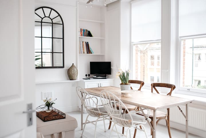 3 Bedroom Maisonette House in Kew Gardens/Richmond