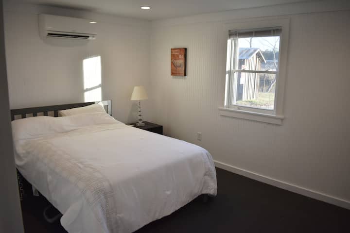 Separate Bedroom with Queen size bed and own entrance