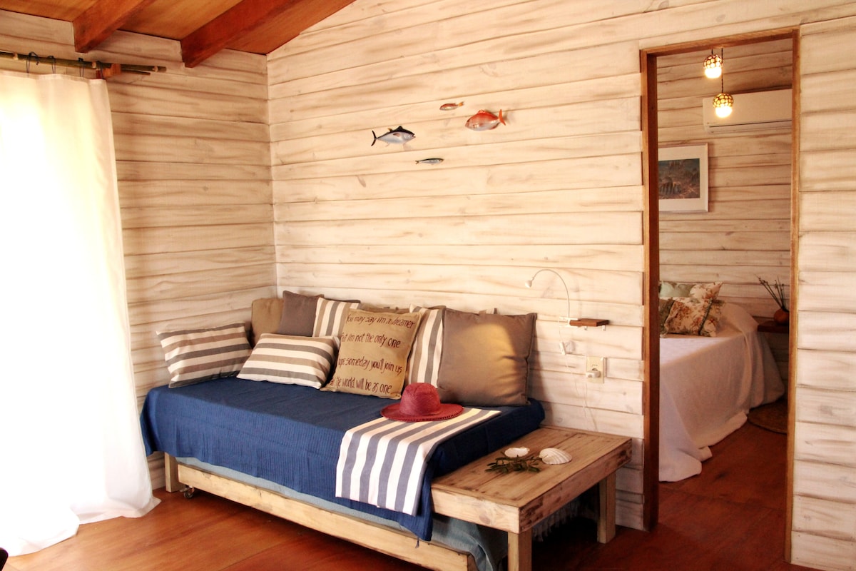 Top Airbnb: AnGeLo Cabins. "Guayabo" wooden cabin. in Punta Del Diablo
