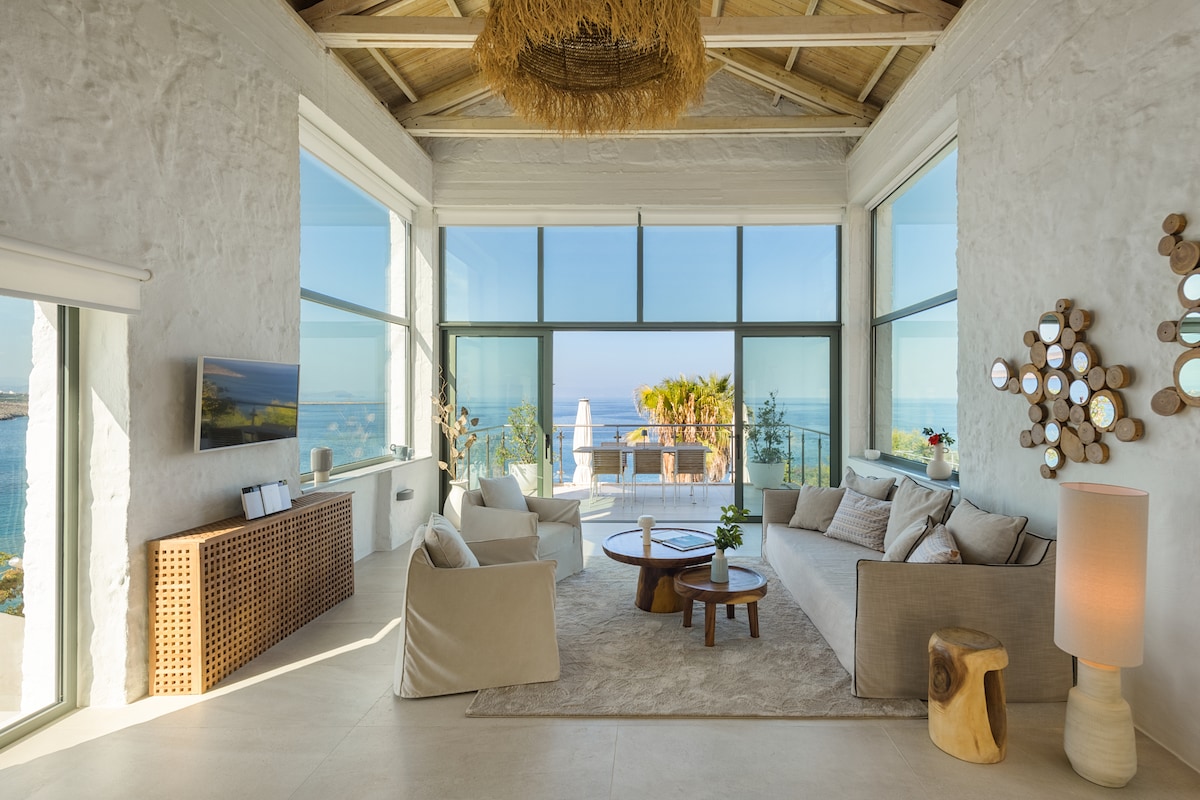Villa Anton by Cura Villas Collection - Villas for Rent in