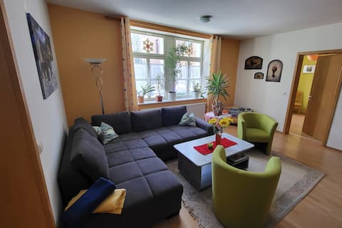 Successful Airbnb property: "Old Town Apartment No 5" central with parking in Weimar