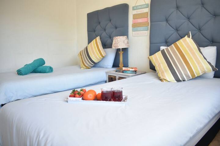 VillaV SelfCatering, 5min walk to Lagoon Beach gallery image 2