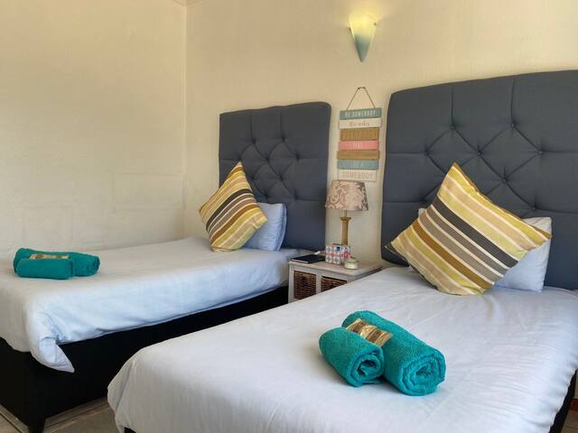 VillaV SelfCatering, 5min walk to Lagoon Beach gallery image 4