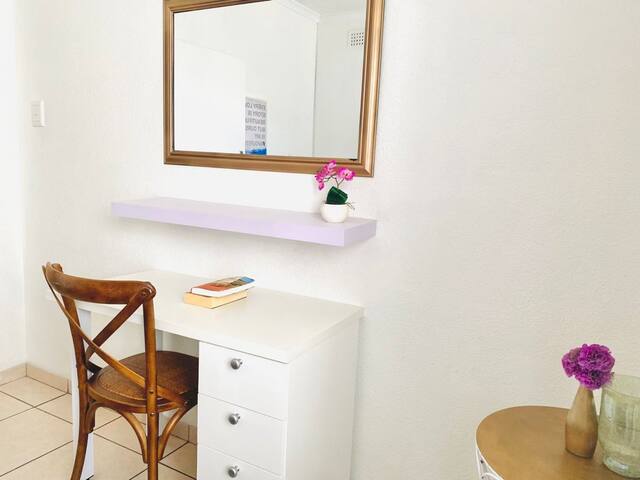 VillaV SelfCatering, 5min walk to Lagoon Beach gallery image 5