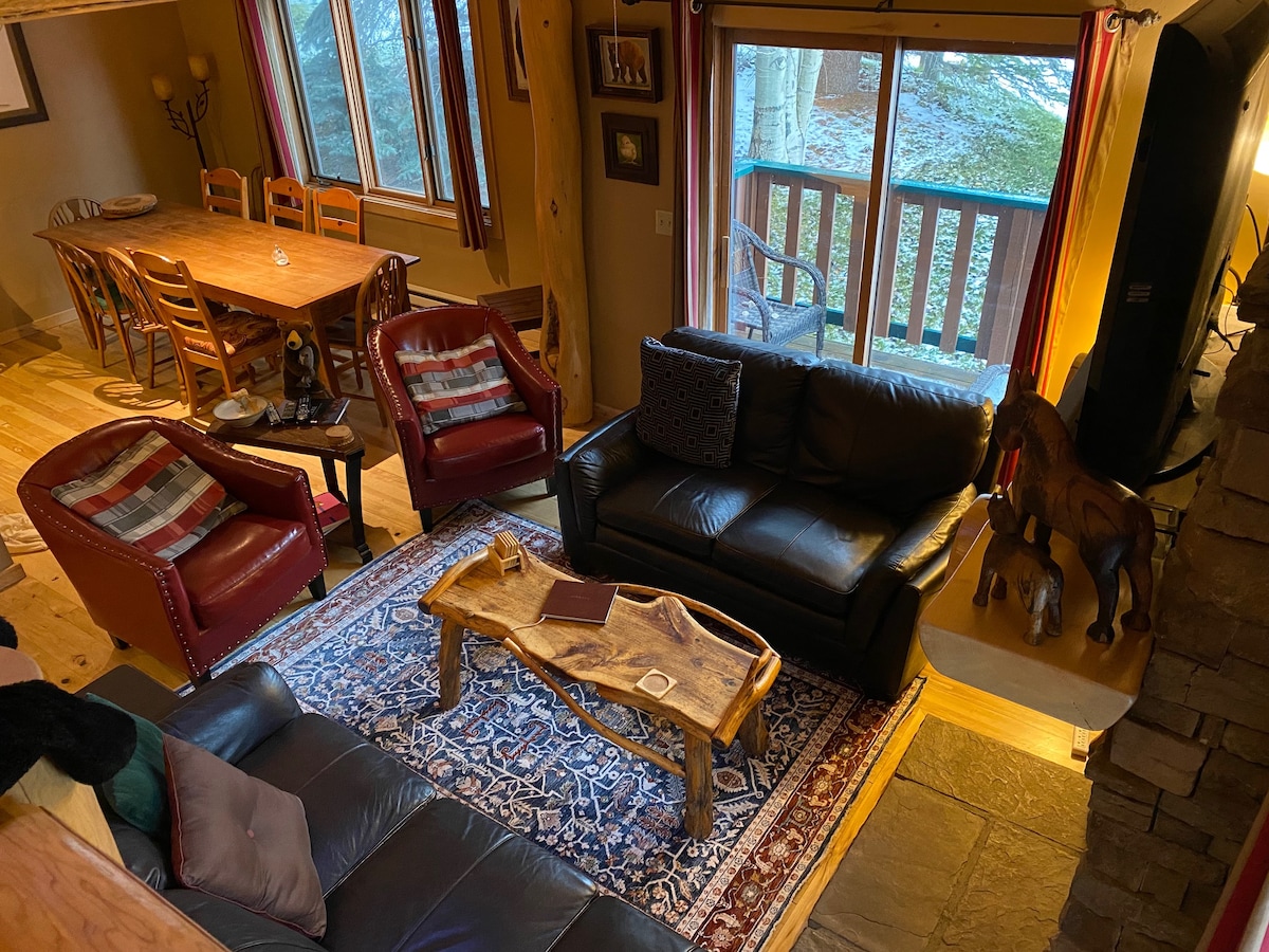 Mesa Ranch — view 5