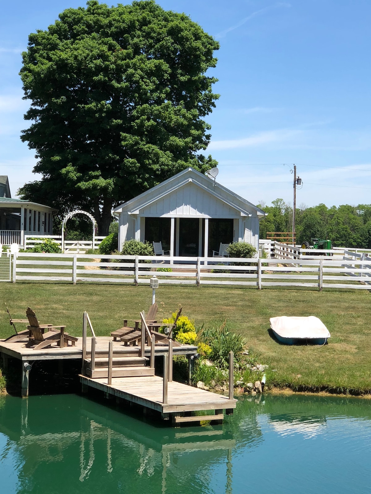 Pond House At Deer Creek Farms