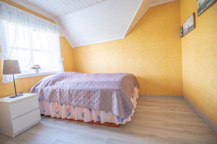 الغرفة رقم .2 أيضًا كوينز. غرفة بمساحة 12 كم مربع