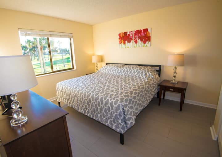 Cómoda suite con dormitorio principal