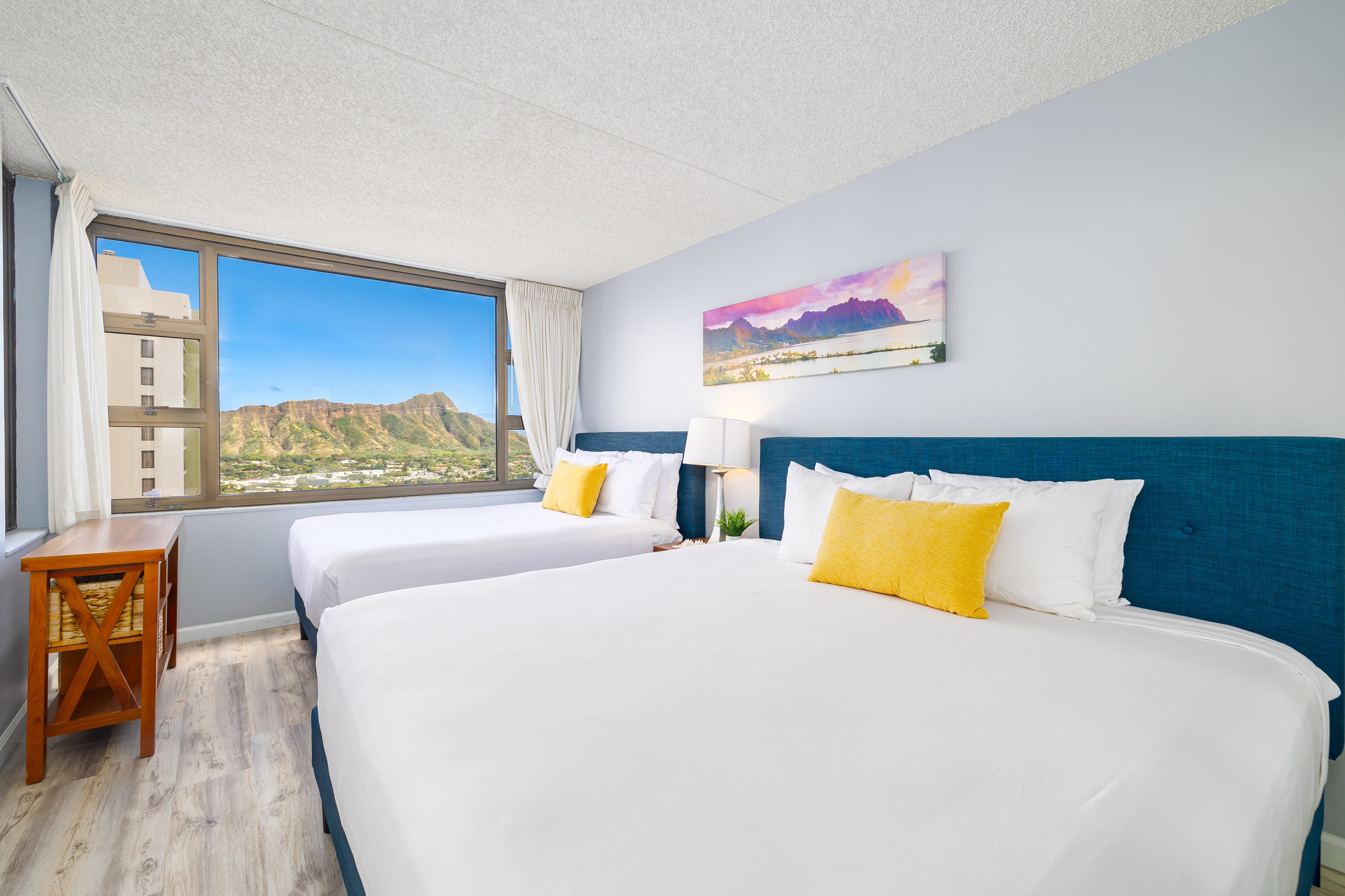 Condo in Honolulu · ★4.78 · 1 bedroom · 3 beds · 1 private bath - Image 2