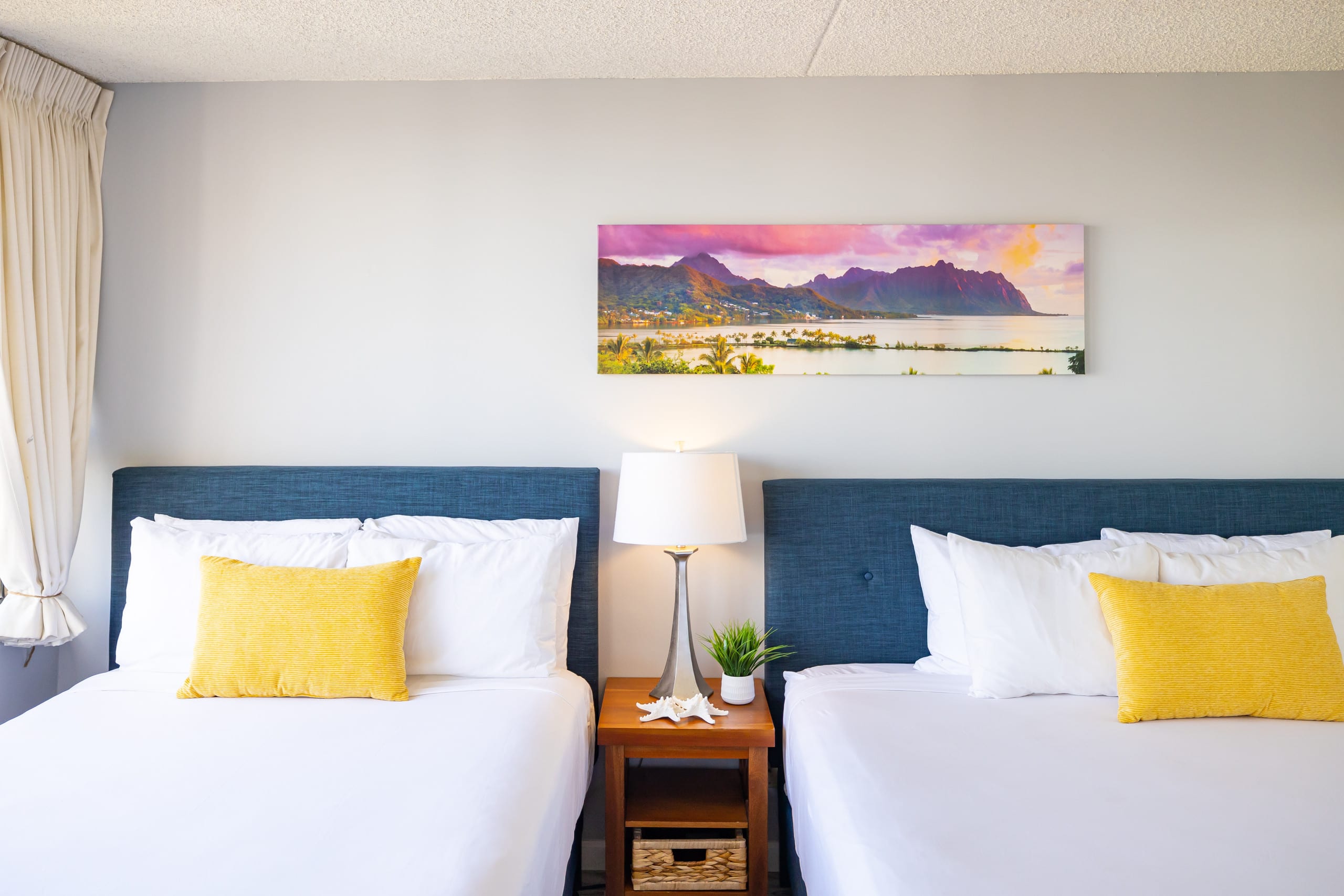 Condo in Honolulu · ★4.78 · 1 bedroom · 3 beds · 1 private bath - Image 17