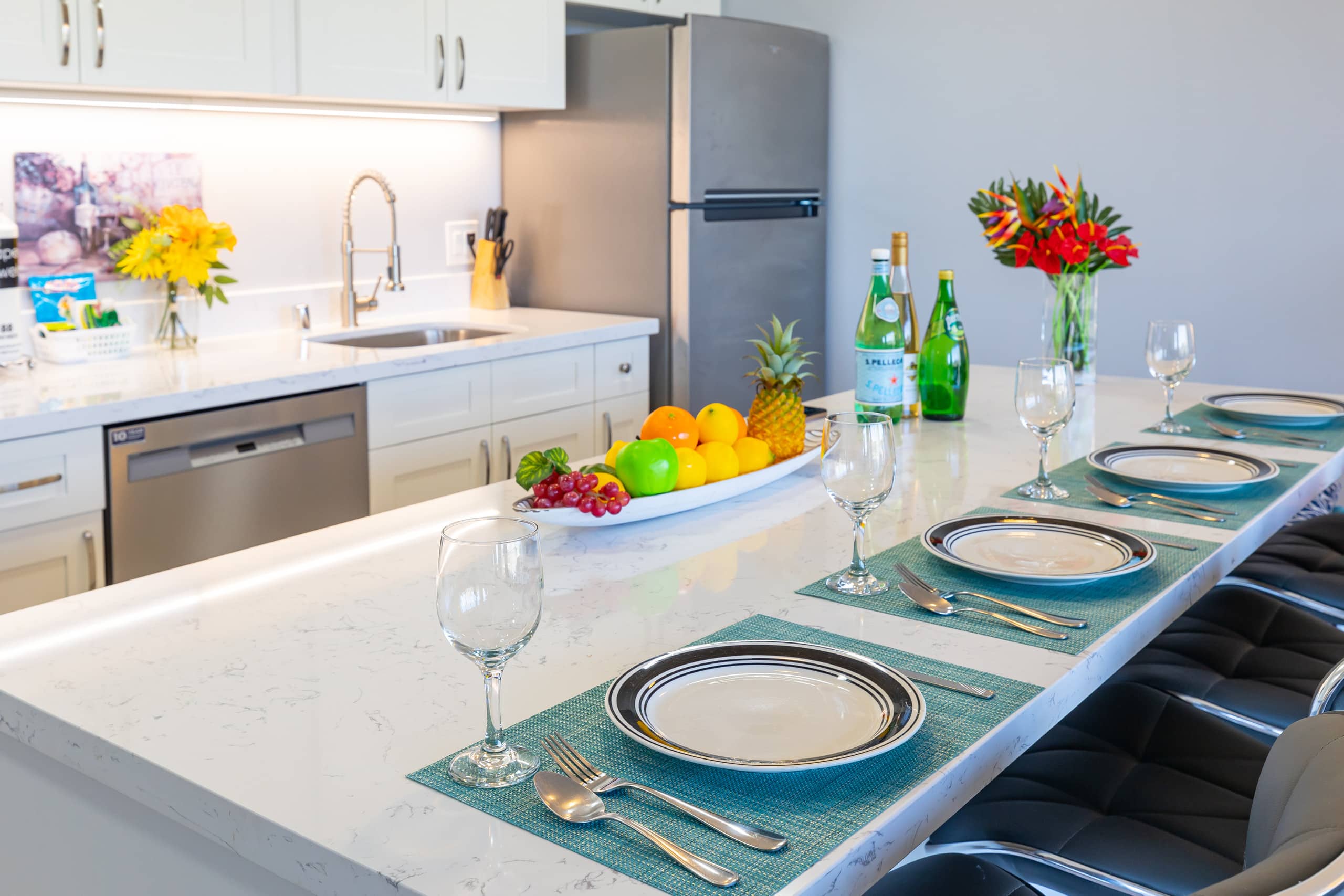 Condo in Honolulu · ★4.78 · 1 bedroom · 3 beds · 1 private bath - Image 14