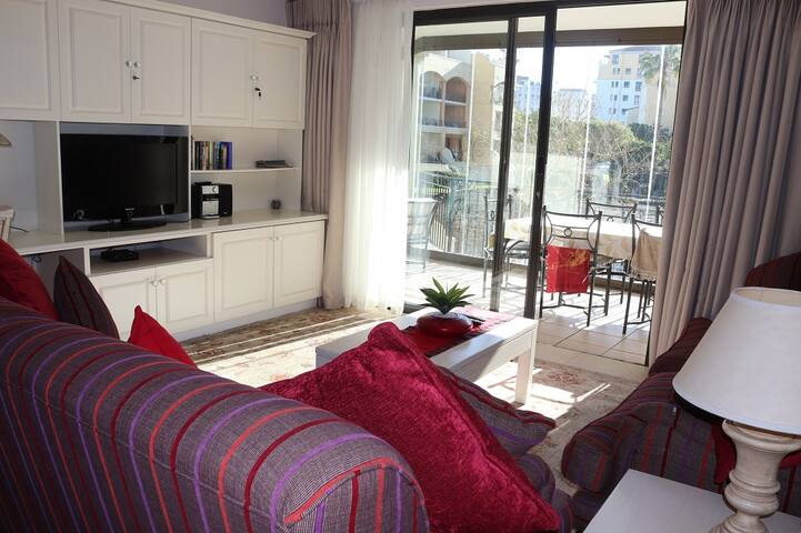 Century City, Island Club, Portofino gallery image 3