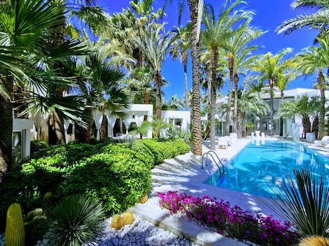 White Extreme House - Luxury near the sea