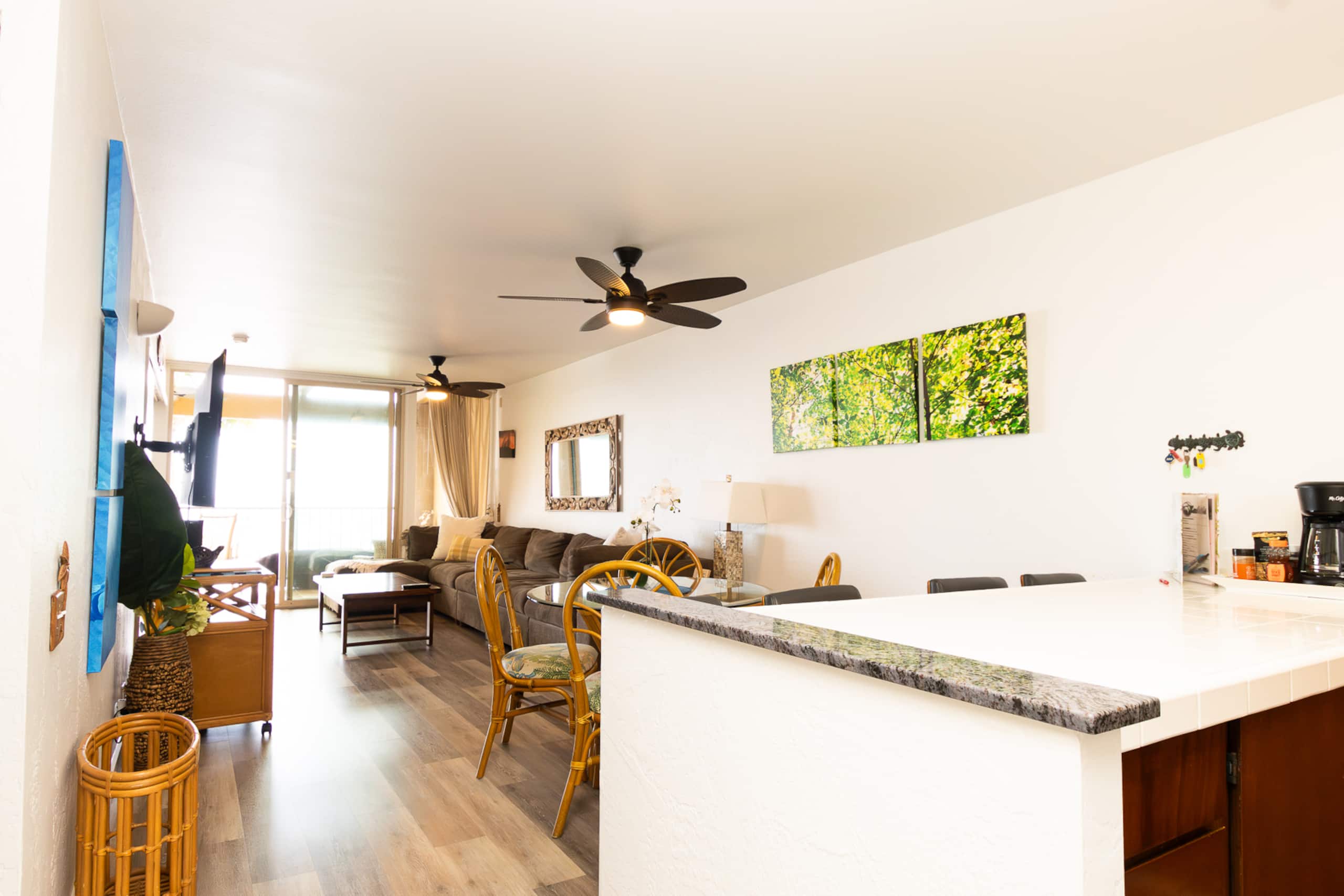 Condo in Kailua-Kona · ★4.88 · 2 bedrooms · 2 beds · 2 baths - Image 2
