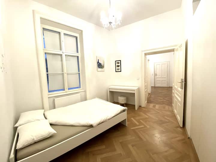 2nd Bedroom (2 people) + Dressing Table