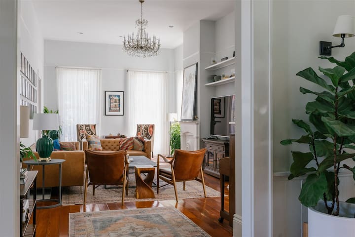 The Mazant: Renovated 1880s Bywater Mansion w/Pool gallery image 5