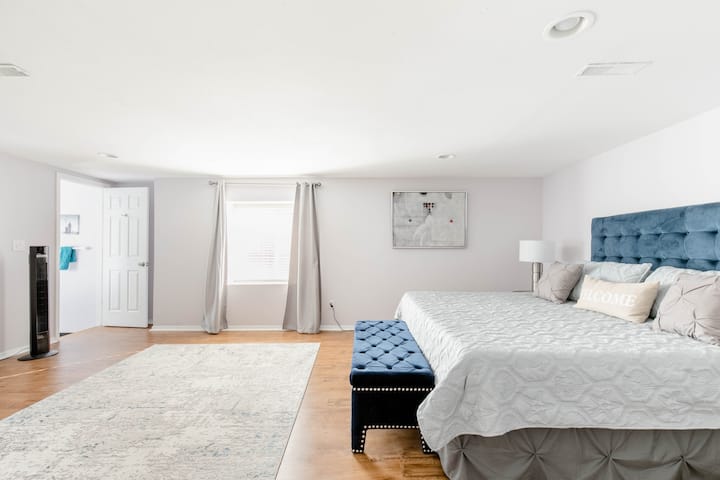 Мастър суит с душ кабина Комбинирани двойни мивки