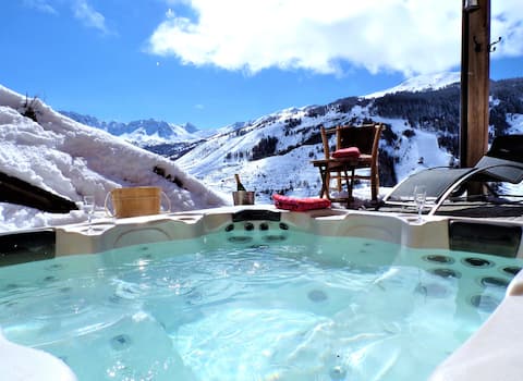 Chalet with Pool, Hot tub, Mountain View 19 pers