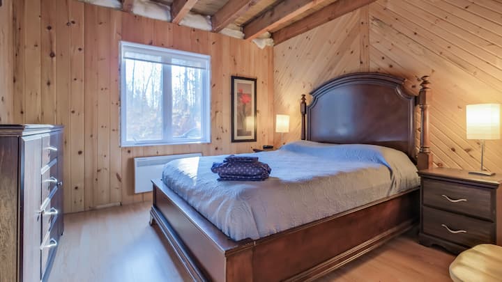 Habitación en la planta baja (cama queen)